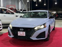 نيسان ألتيما